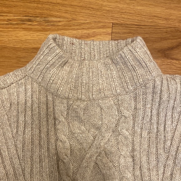 Abercrombie & Fitch High Neck Sweater - Picture 2 of 3